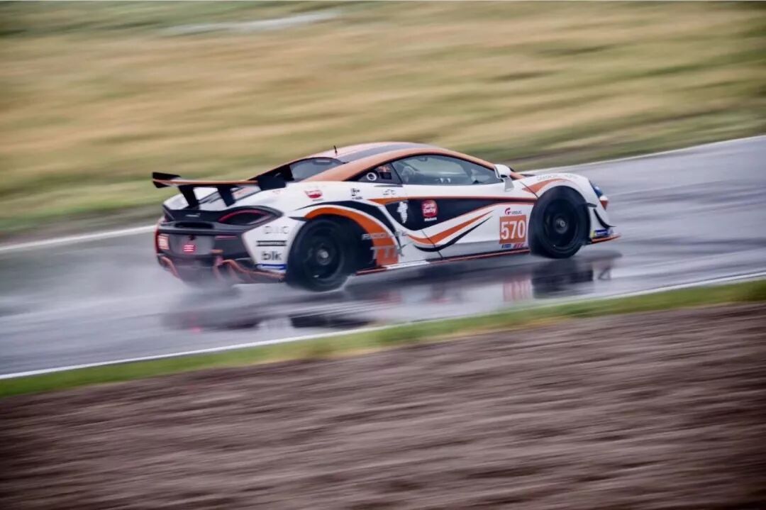 速度与激情!看迈凯伦McLaren燃爆2018China GT赛道!