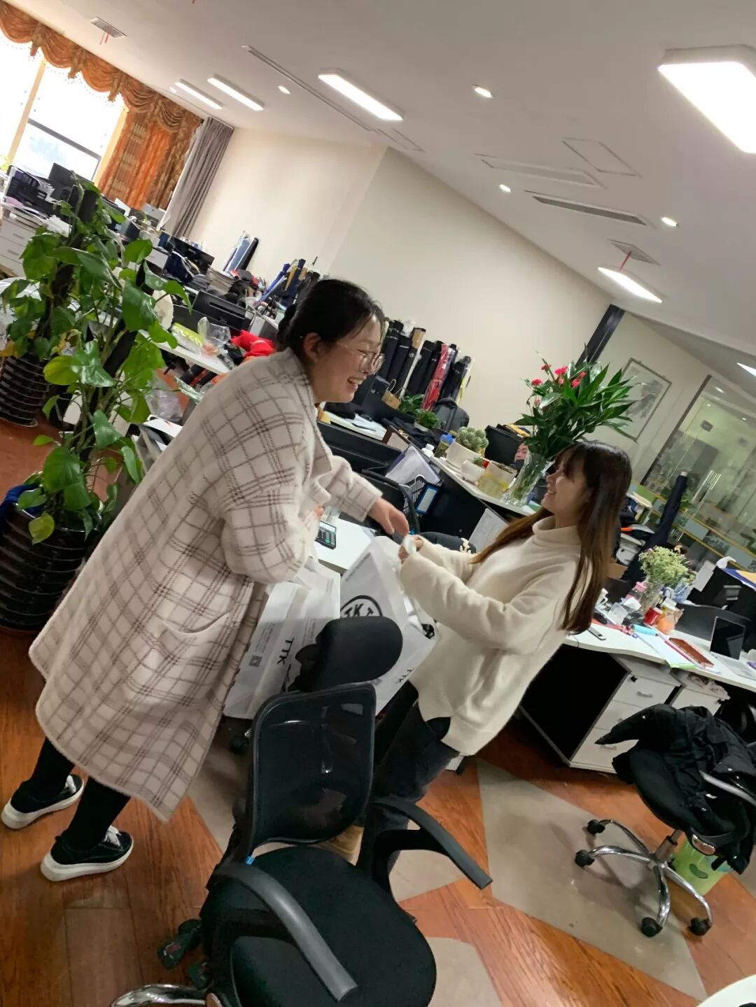 TTK®涂泰克祝最“女神”的你节日快乐!