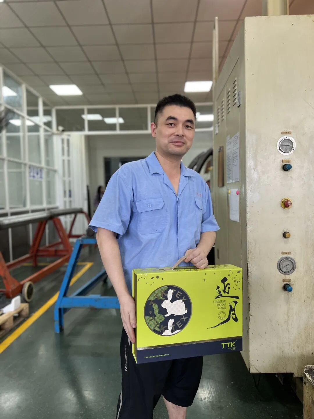 TTK涂泰克®中秋祝福丨月饼送圆满，情意满中秋