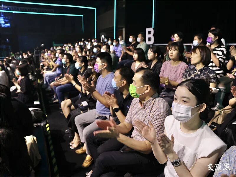 2022盛泽时尚周丨TTK涂泰克×陈龙吸睛秀场直击,纪念礼请来文末领取!